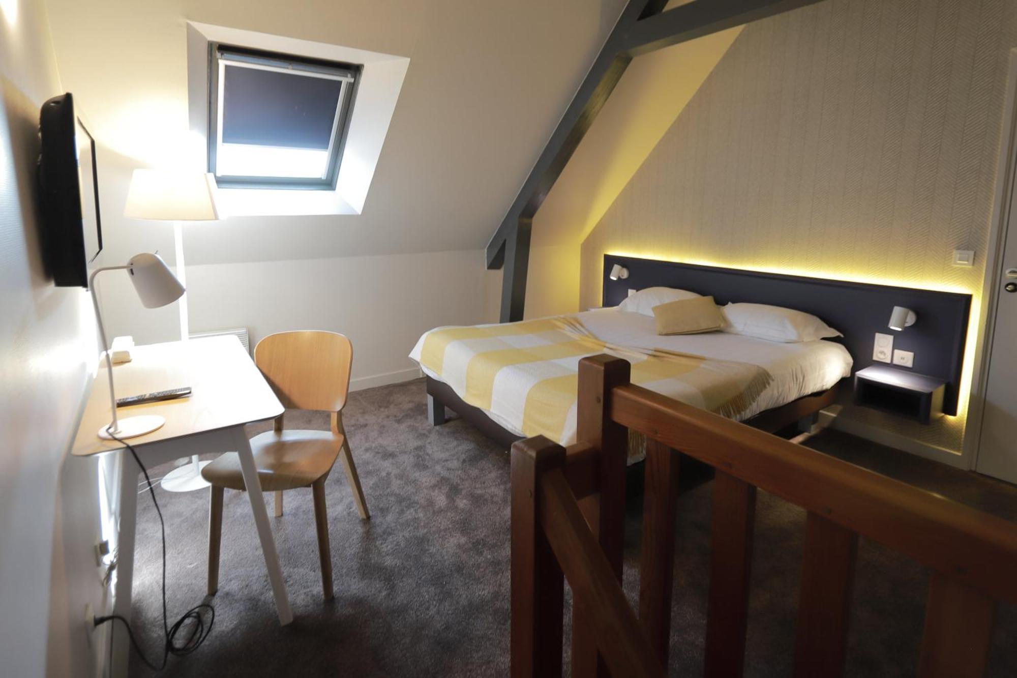 Hotel Antares & Spa Ла-Ривьер-Сен-Совёр Экстерьер фото