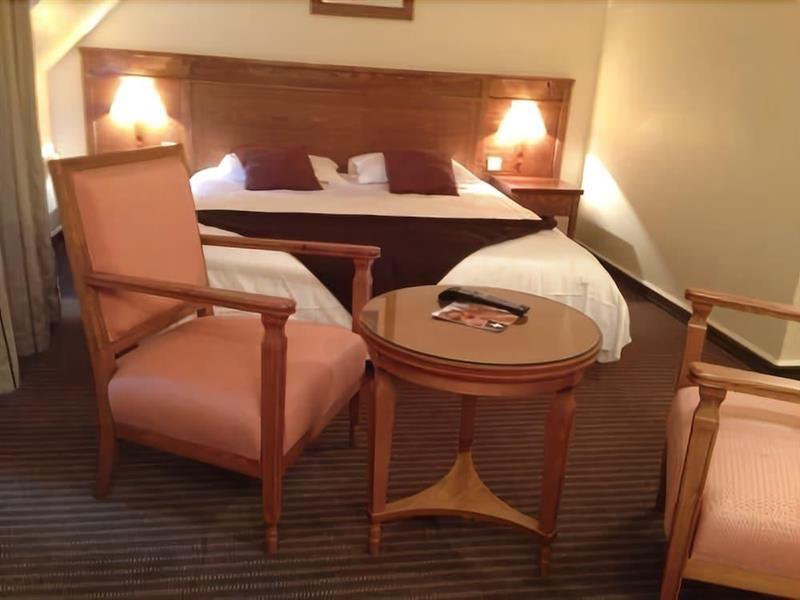 Hotel Antares & Spa Ла-Ривьер-Сен-Совёр Экстерьер фото